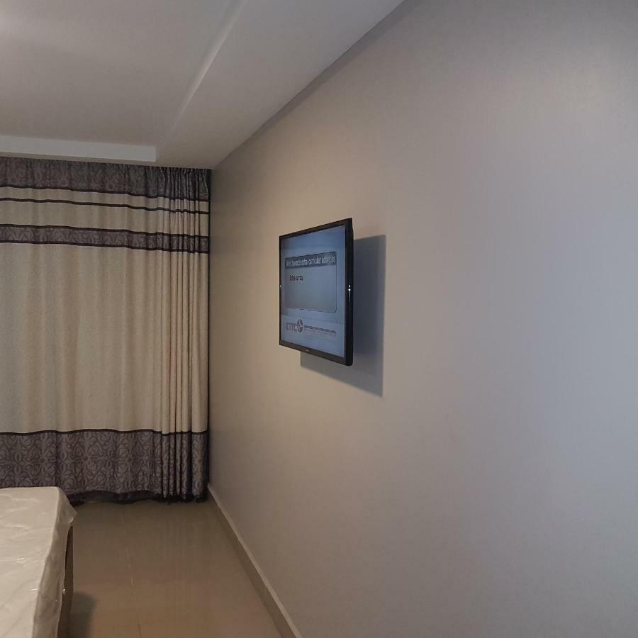 Adala Motel Meru Kültér fotó