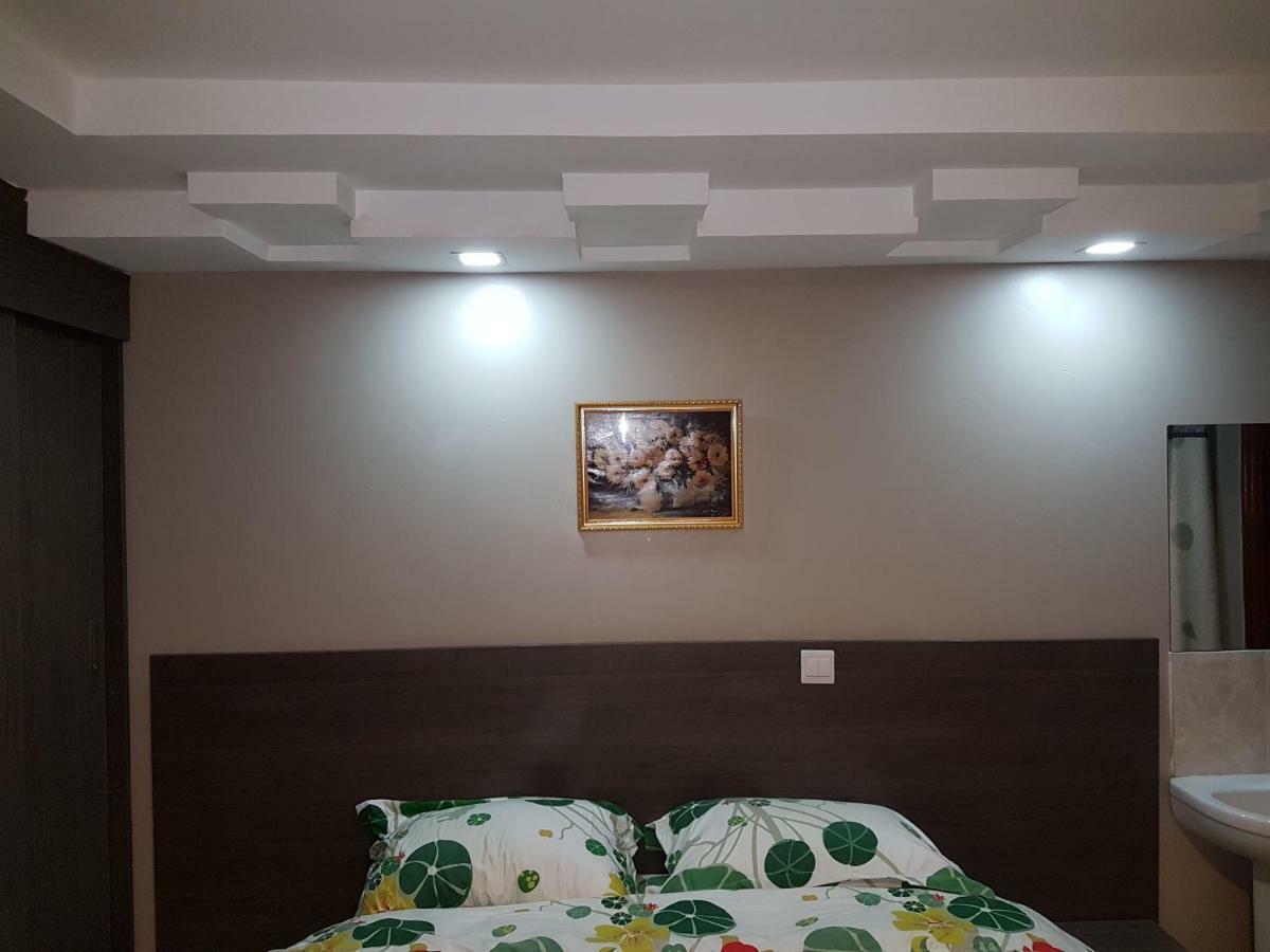 Adala Motel Meru Kültér fotó